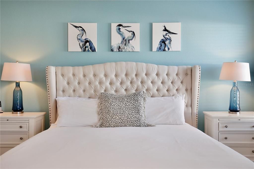 Active With Contract: $625,000 (6 beds, 5 baths, 3291 Square Feet)