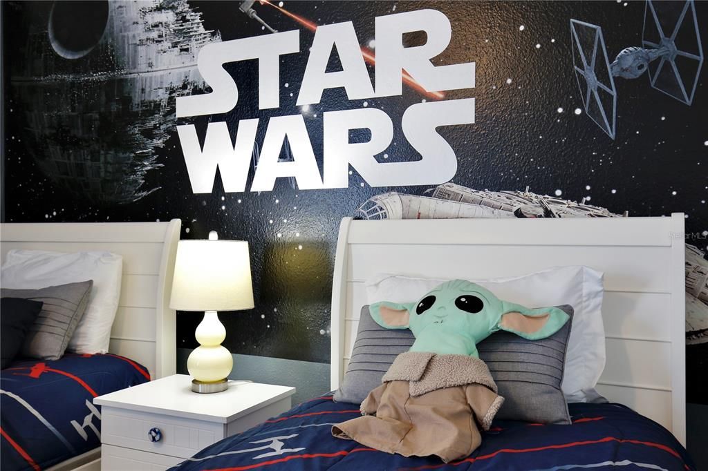 Active With Contract: $625,000 (6 beds, 5 baths, 3291 Square Feet)