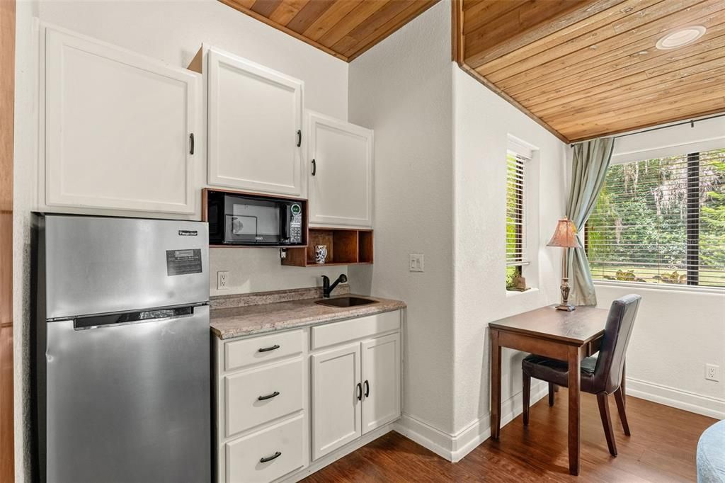 На продажу: $1,299,000 (3 спален, 3 ванн, 3114 Квадратных фут)