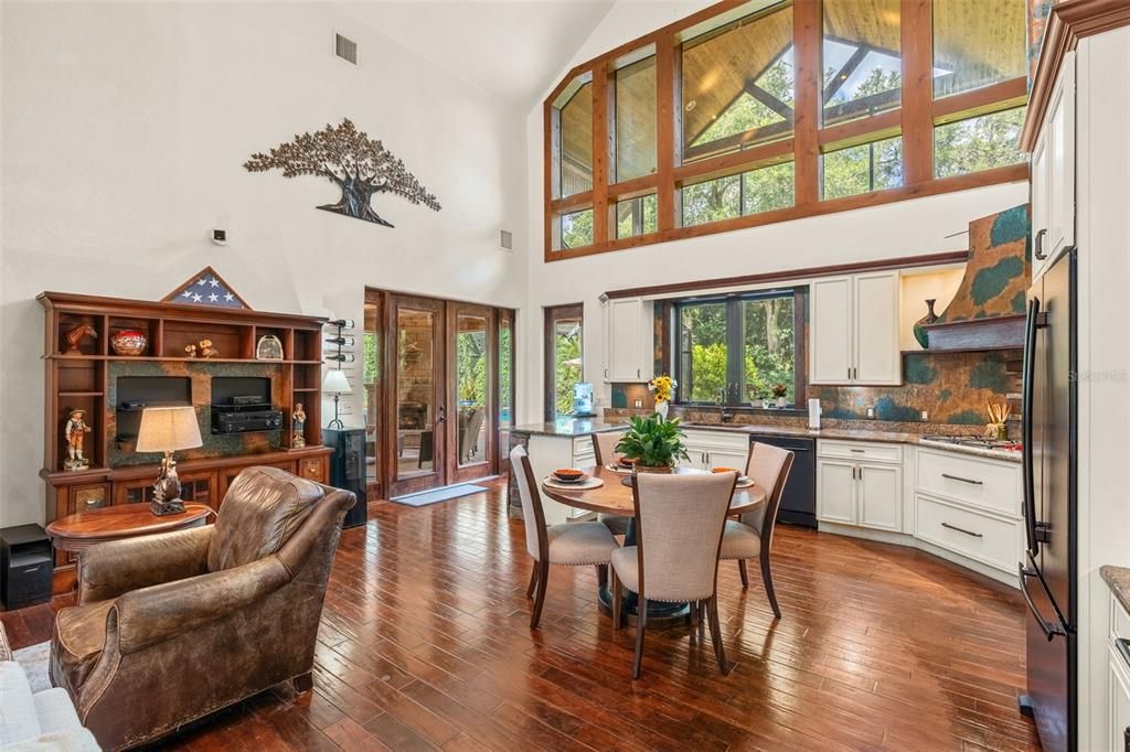 На продажу: $1,299,000 (3 спален, 3 ванн, 3114 Квадратных фут)