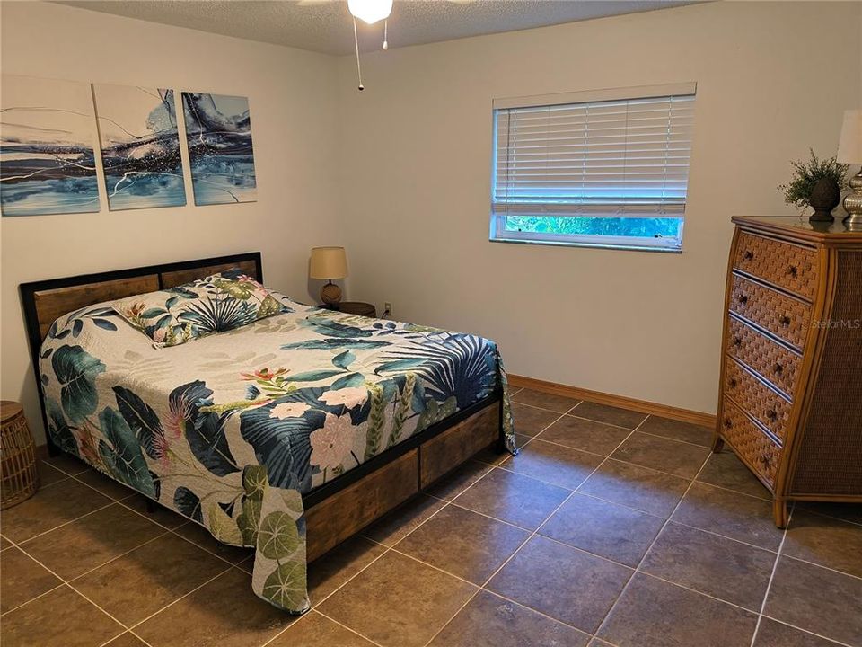 For Rent: $2,800 (2 beds, 2 baths, 1373 Square Feet)