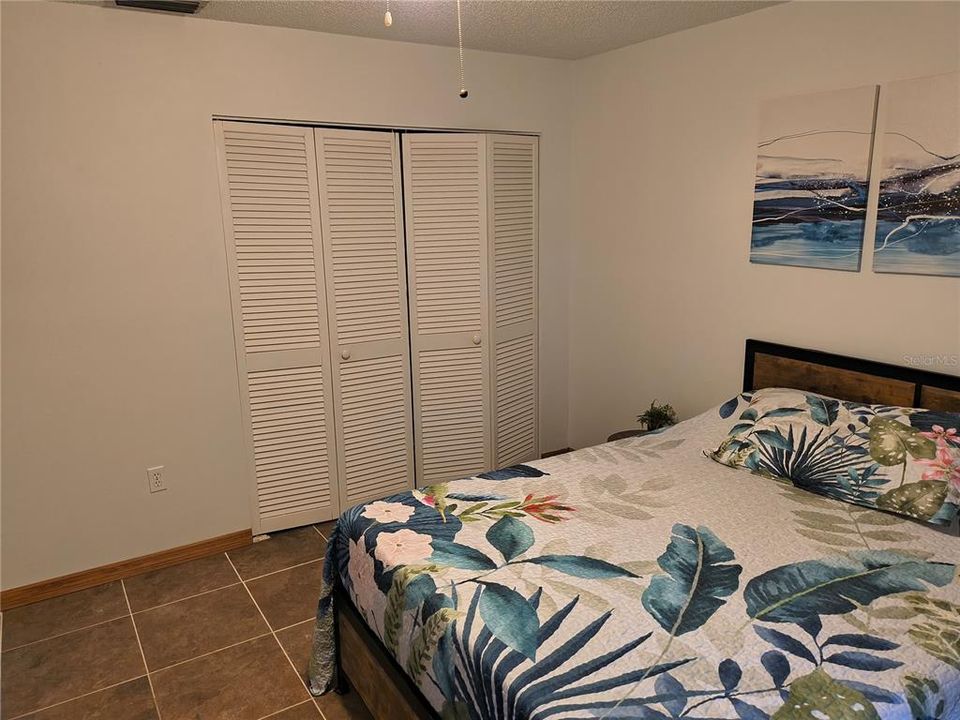 For Rent: $2,800 (2 beds, 2 baths, 1373 Square Feet)