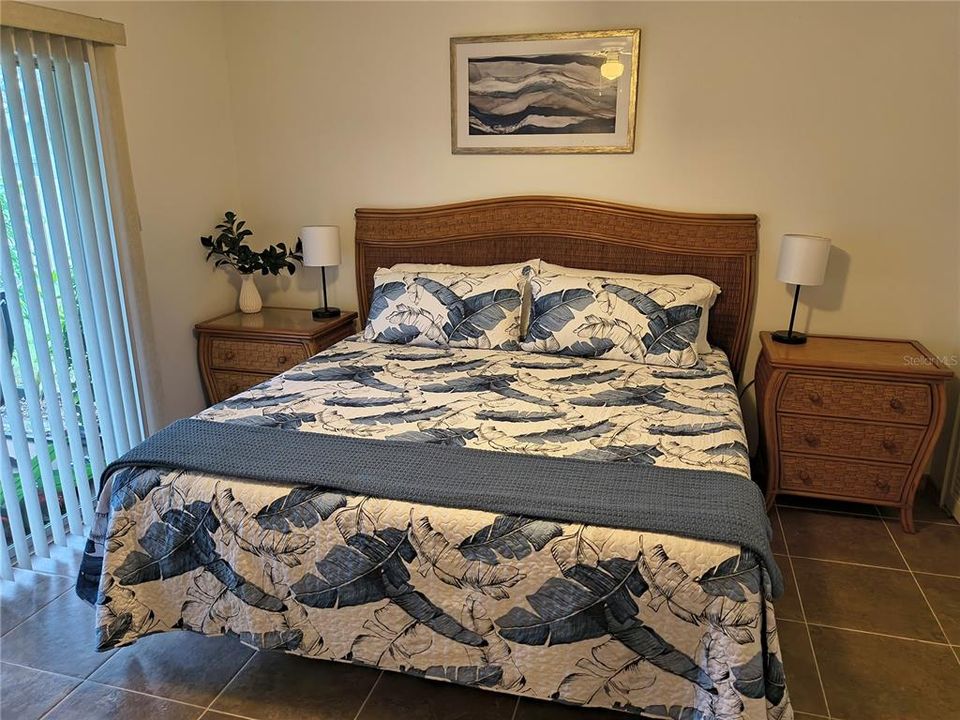 For Rent: $2,800 (2 beds, 2 baths, 1373 Square Feet)