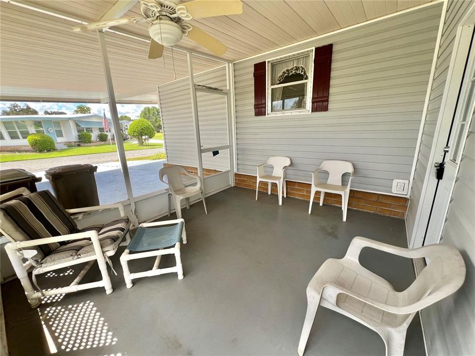 For Sale: $114,000 (2 beds, 2 baths, 1152 Square Feet)