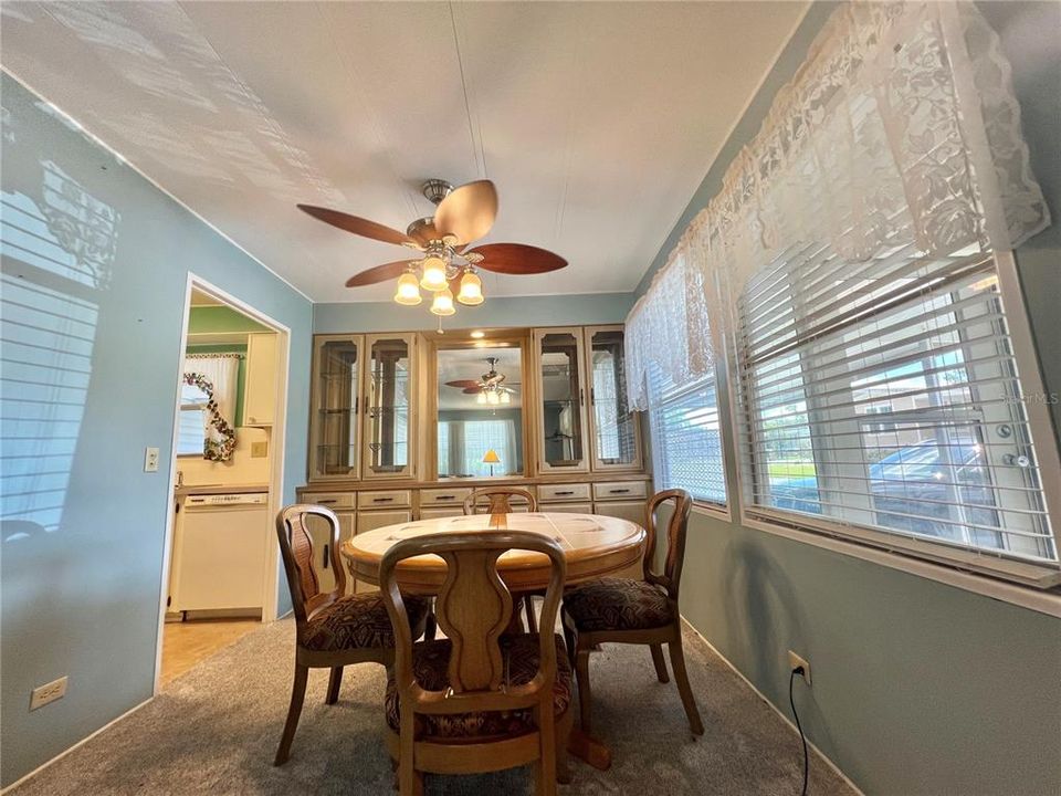 For Sale: $114,000 (2 beds, 2 baths, 1152 Square Feet)