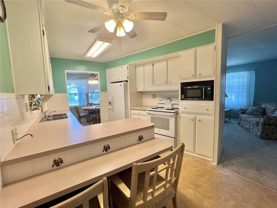 For Sale: $114,000 (2 beds, 2 baths, 1152 Square Feet)