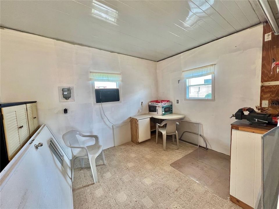 For Sale: $114,000 (2 beds, 2 baths, 1152 Square Feet)