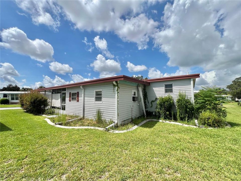 For Sale: $114,000 (2 beds, 2 baths, 1152 Square Feet)