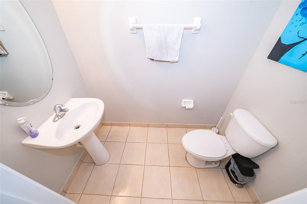 Active With Contract: $224,900 (2 beds, 2 baths, 1236 Square Feet)