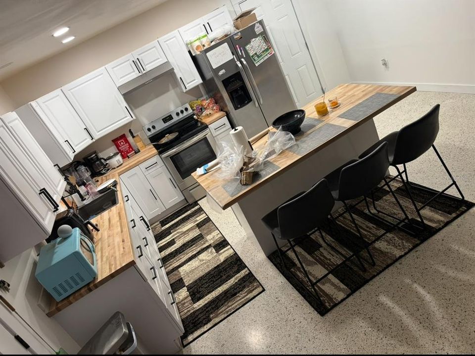 For Sale: $350,000 (2 beds, 2 baths, 1468 Square Feet)