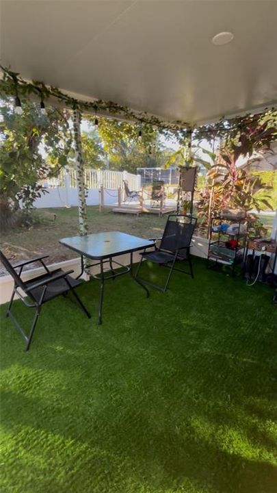 For Sale: $350,000 (2 beds, 2 baths, 1468 Square Feet)