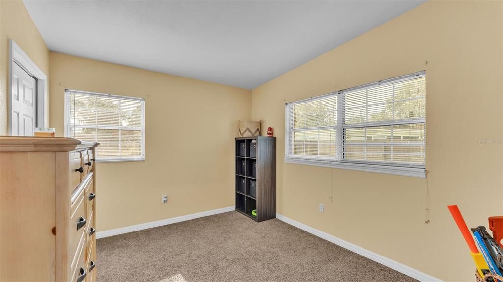 Active With Contract: $239,900 (3 beds, 1 baths, 1314 Square Feet)