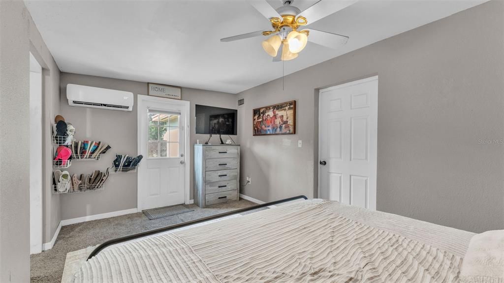 Active With Contract: $239,900 (3 beds, 1 baths, 1314 Square Feet)