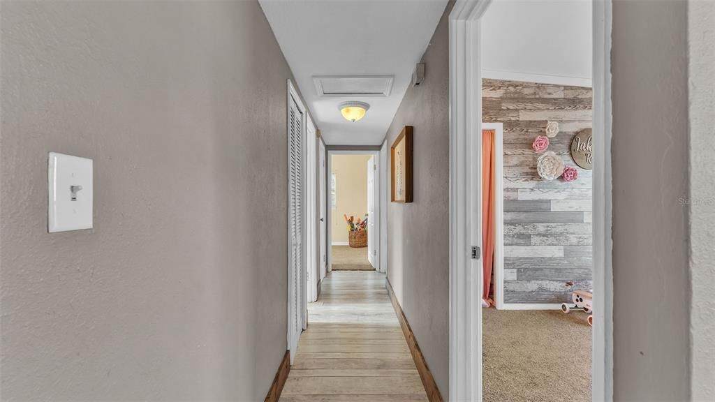 Active With Contract: $239,900 (3 beds, 1 baths, 1314 Square Feet)