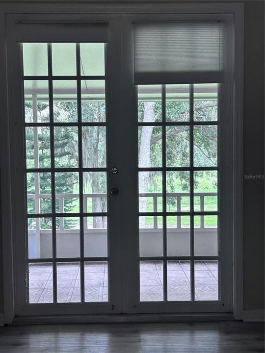 出租: $3,995 (5 贝兹, 4 浴室, 3593 平方英尺)