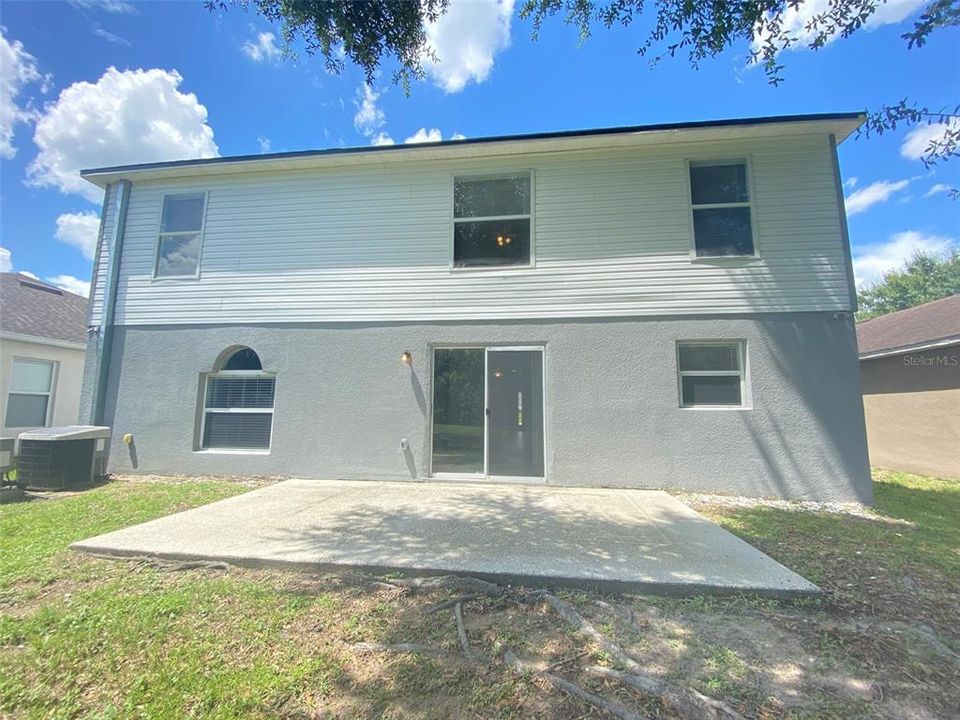 Под контрактом: $2,495 (4 спален, 3 ванн, 2995 Квадратных фут)