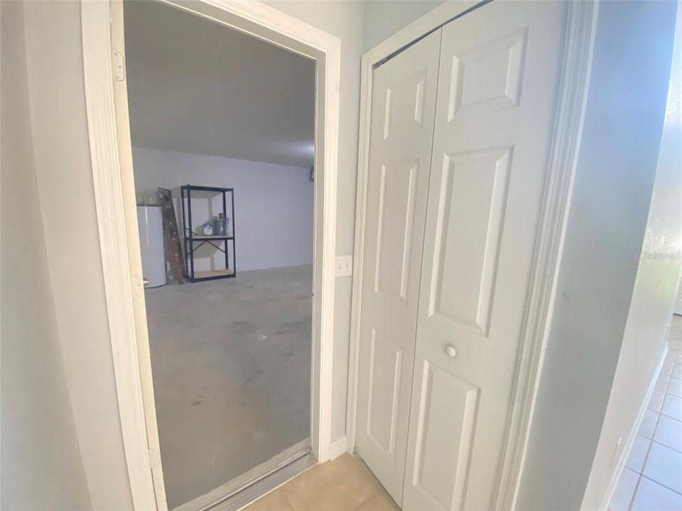 Под контрактом: $2,495 (4 спален, 3 ванн, 2995 Квадратных фут)