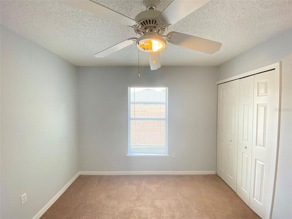 Под контрактом: $2,495 (4 спален, 3 ванн, 2995 Квадратных фут)