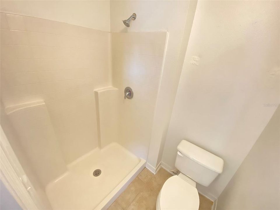 Под контрактом: $2,495 (4 спален, 3 ванн, 2995 Квадратных фут)