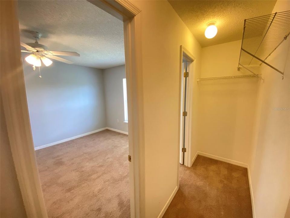 Под контрактом: $2,495 (4 спален, 3 ванн, 2995 Квадратных фут)