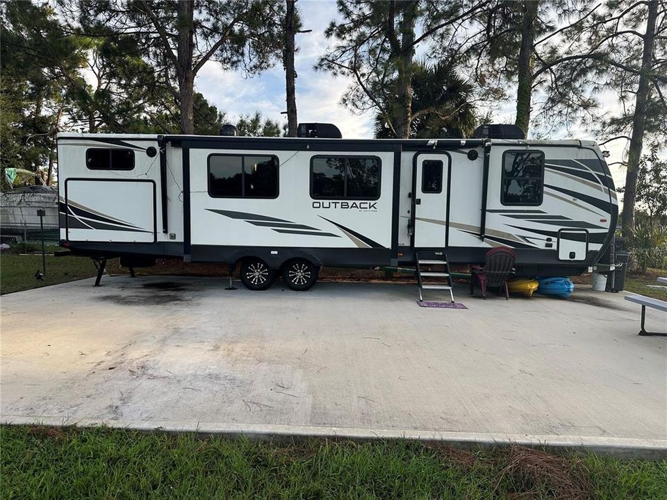 待售: $500,000 (4 贝兹, 2 浴室, 1780 平方英尺)