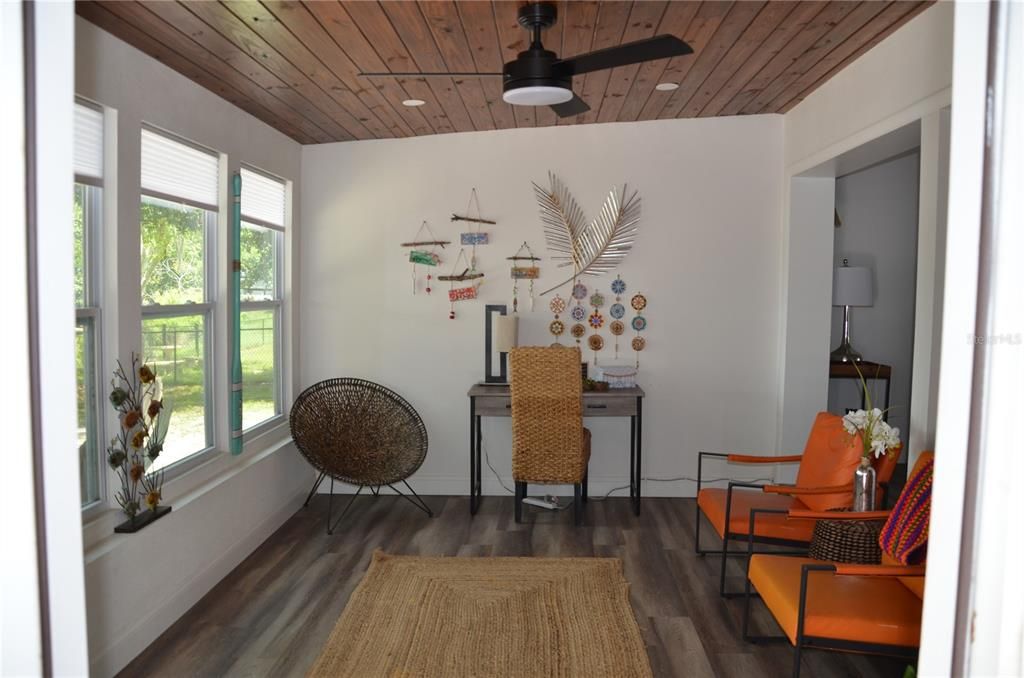 待售: $500,000 (4 贝兹, 2 浴室, 1780 平方英尺)