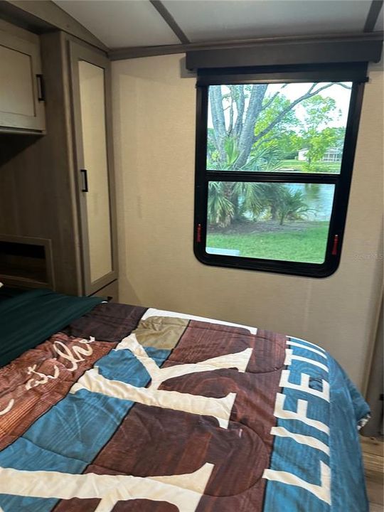 待售: $500,000 (4 贝兹, 2 浴室, 1780 平方英尺)