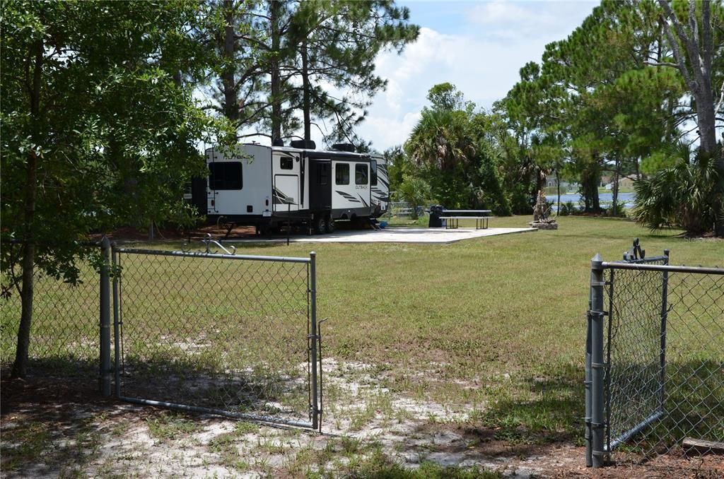 待售: $500,000 (4 贝兹, 2 浴室, 1780 平方英尺)