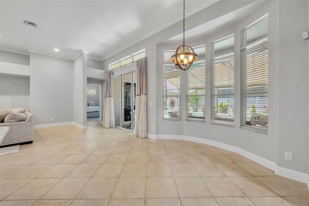 На продажу: $679,900 (5 спален, 4 ванн, 3547 Квадратных фут)