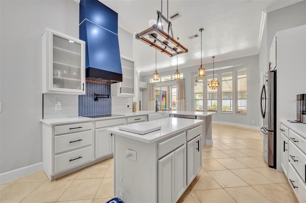 На продажу: $679,900 (5 спален, 4 ванн, 3547 Квадратных фут)