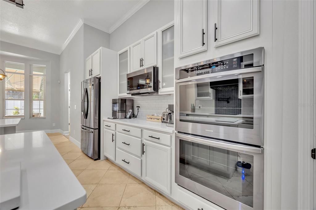 На продажу: $679,900 (5 спален, 4 ванн, 3547 Квадратных фут)