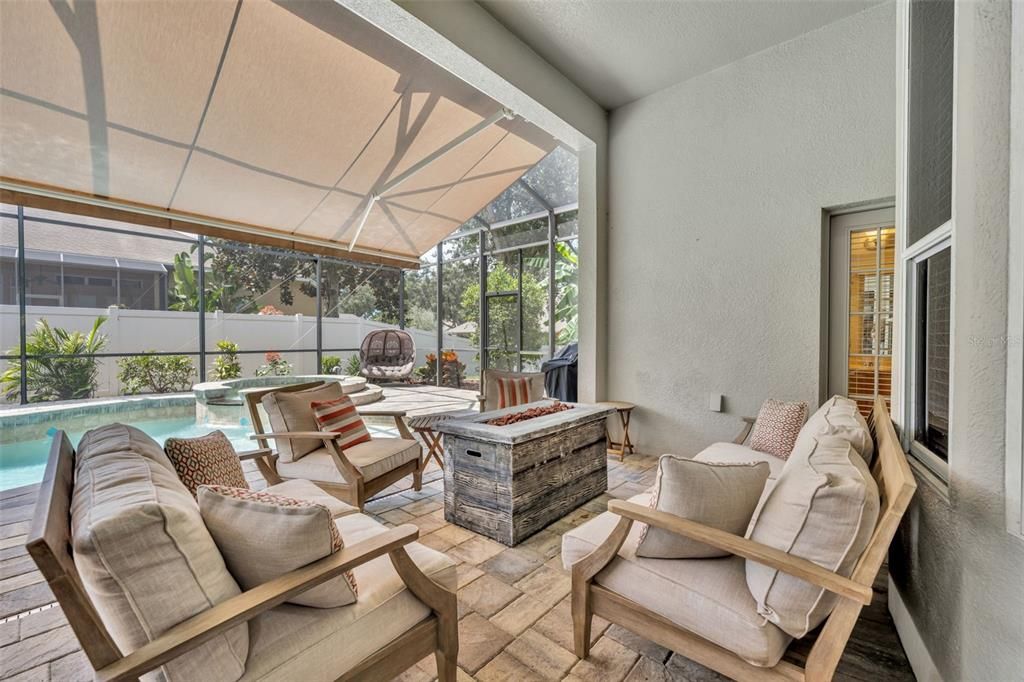 На продажу: $679,900 (5 спален, 4 ванн, 3547 Квадратных фут)