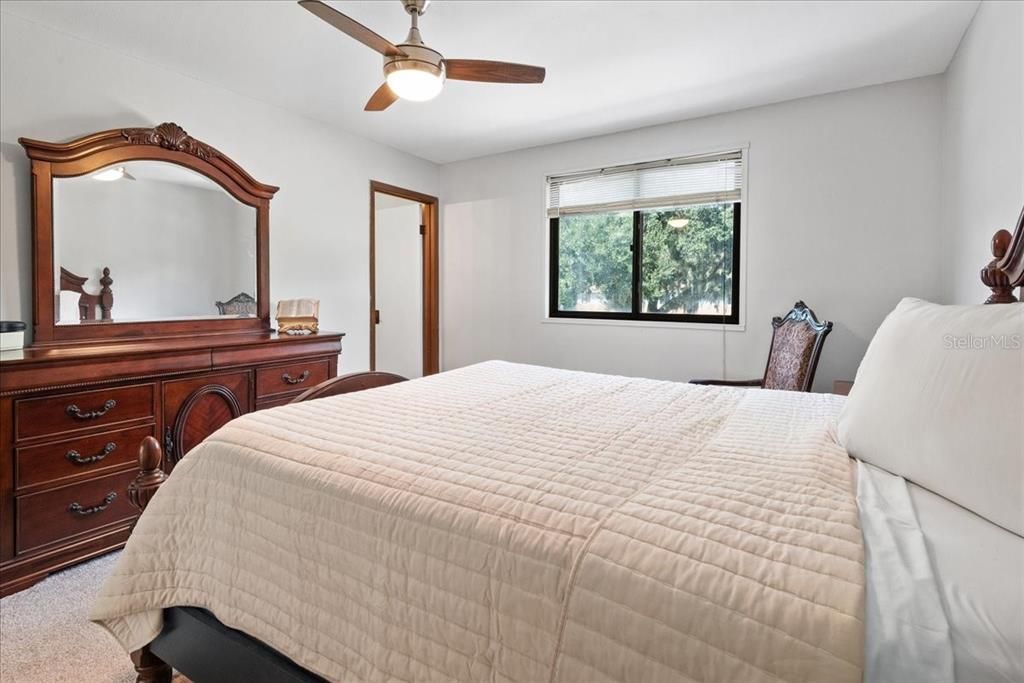 待售: $210,000 (3 贝兹, 2 浴室, 1400 平方英尺)