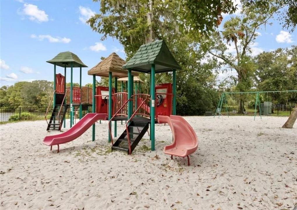 待售: $210,000 (3 贝兹, 2 浴室, 1400 平方英尺)