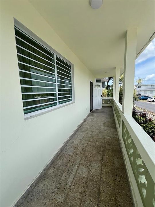 待售: $275,000 (7 贝兹, 0 浴室, 2540 平方英尺)