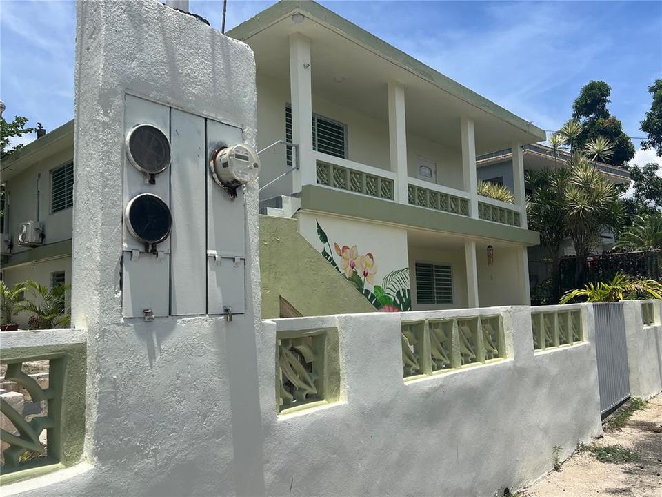 待售: $275,000 (7 贝兹, 0 浴室, 2540 平方英尺)