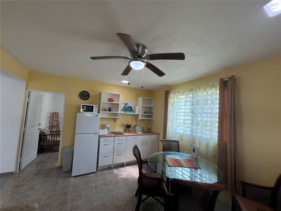 待售: $275,000 (7 贝兹, 0 浴室, 2540 平方英尺)