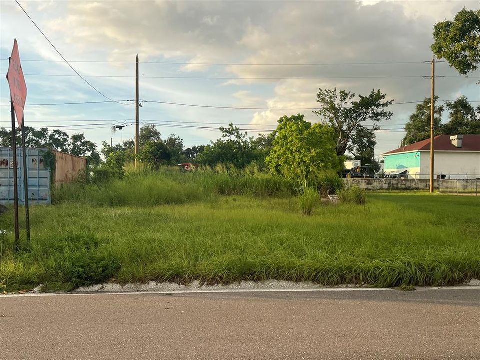 Recently Sold: $75,000 (0.09 acres)
