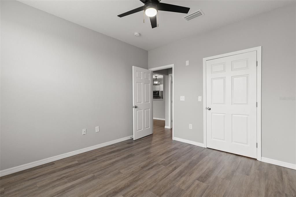 Activo con contrato: $2,100 (2 camas, 2 baños, 1080 Pies cuadrados)