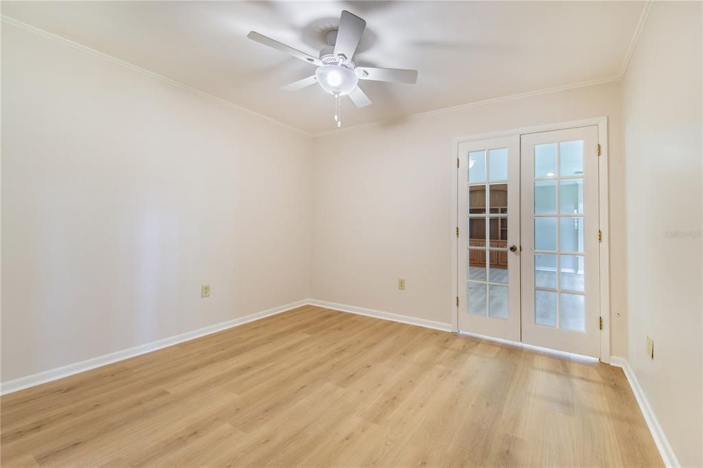 En Venta: $619,000 (3 camas, 2 baños, 2403 Pies cuadrados)