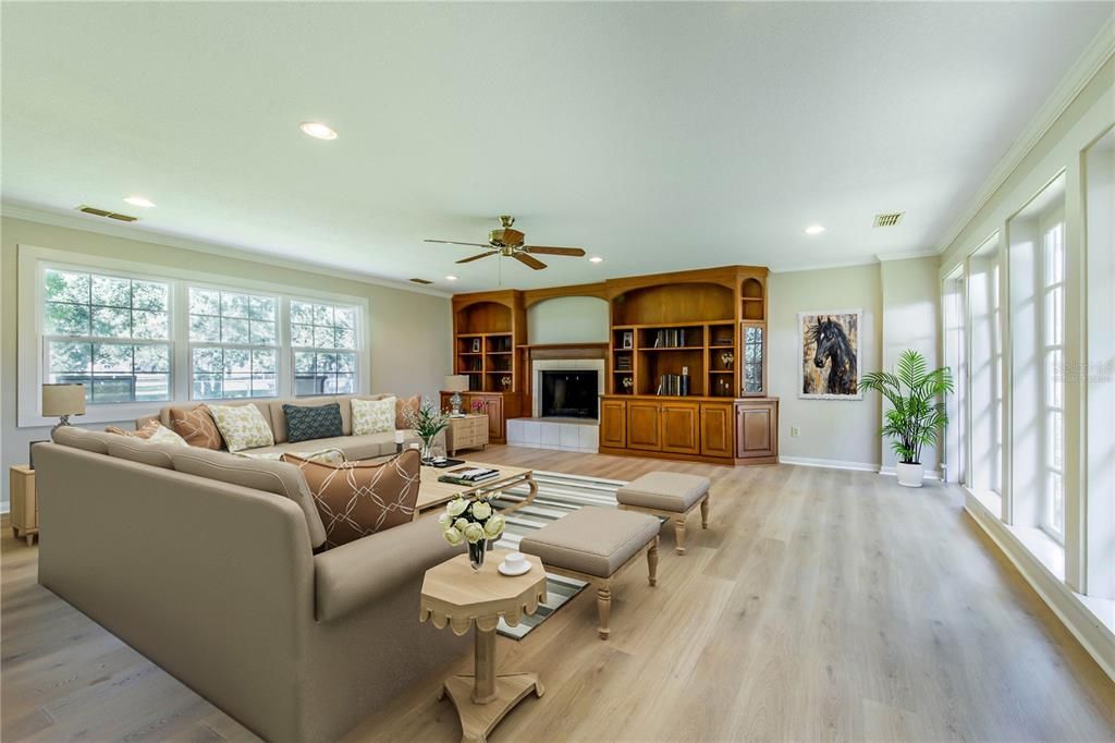 En Venta: $619,000 (3 camas, 2 baños, 2403 Pies cuadrados)