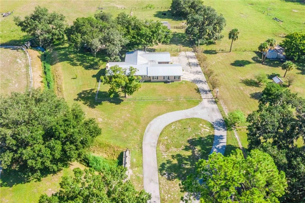 En Venta: $619,000 (3 camas, 2 baños, 2403 Pies cuadrados)