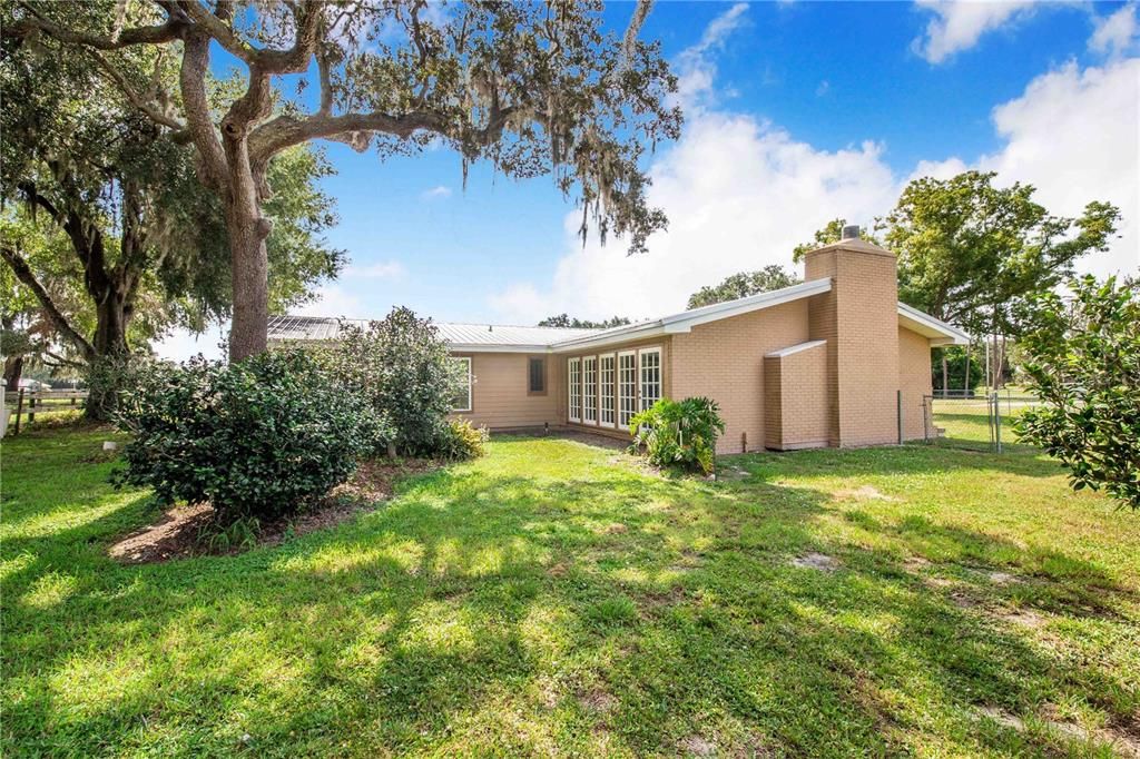 En Venta: $619,000 (3 camas, 2 baños, 2403 Pies cuadrados)