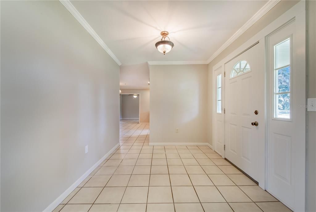 En Venta: $619,000 (3 camas, 2 baños, 2403 Pies cuadrados)