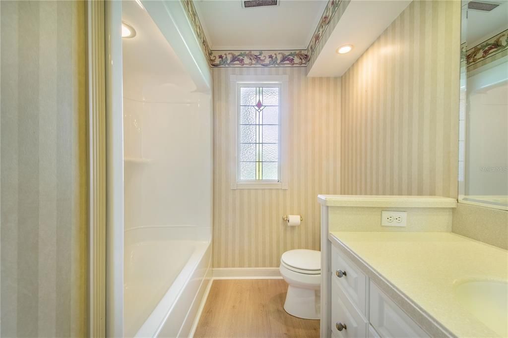 En Venta: $619,000 (3 camas, 2 baños, 2403 Pies cuadrados)