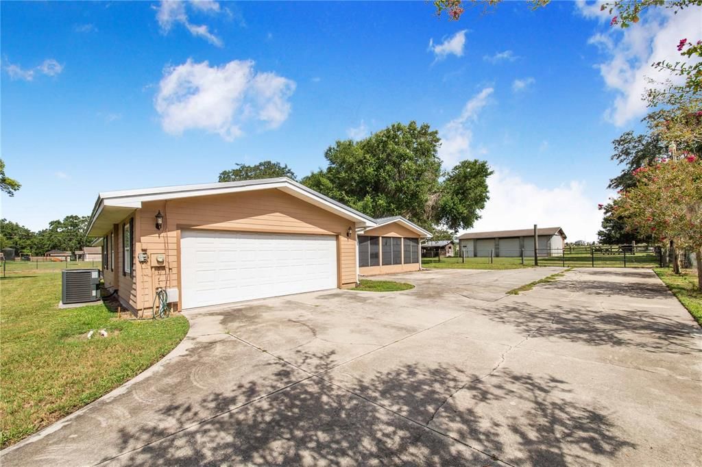 En Venta: $619,000 (3 camas, 2 baños, 2403 Pies cuadrados)