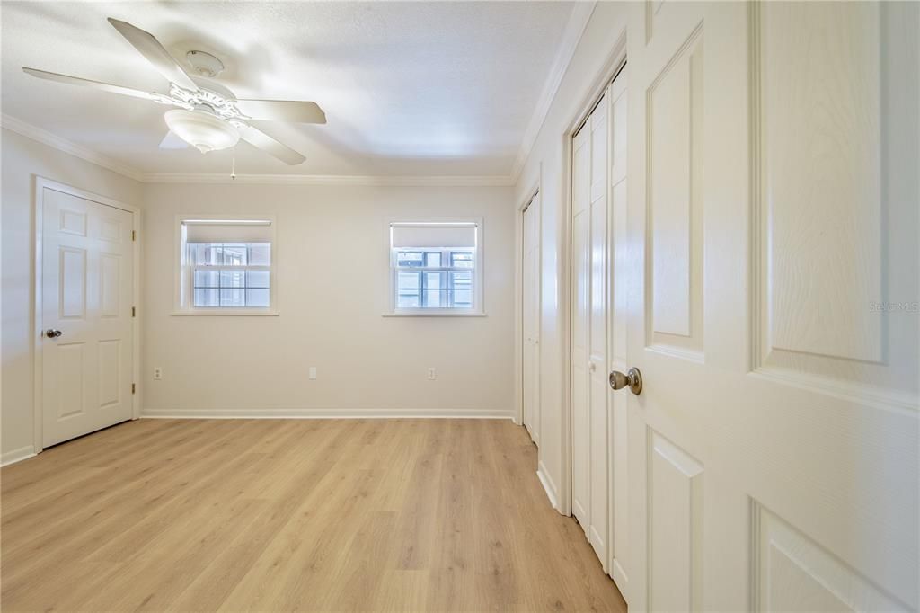 En Venta: $619,000 (3 camas, 2 baños, 2403 Pies cuadrados)