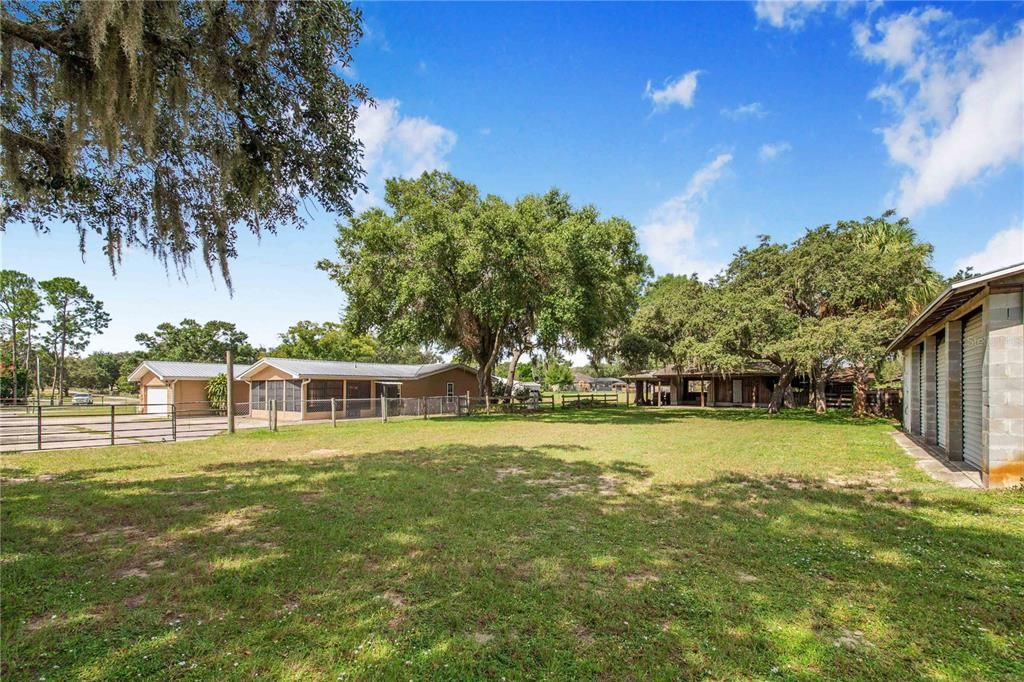 En Venta: $619,000 (3 camas, 2 baños, 2403 Pies cuadrados)