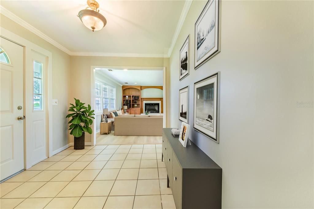 En Venta: $619,000 (3 camas, 2 baños, 2403 Pies cuadrados)