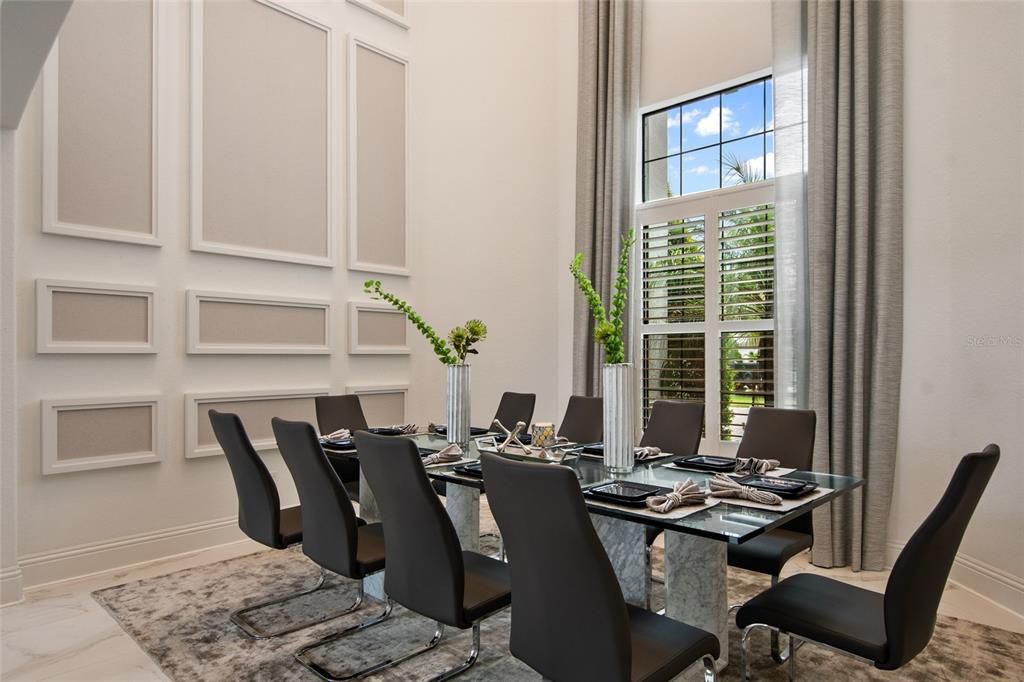 Под контрактом: $3,400,000 (6 спален, 6 ванн, 7559 Квадратных фут)